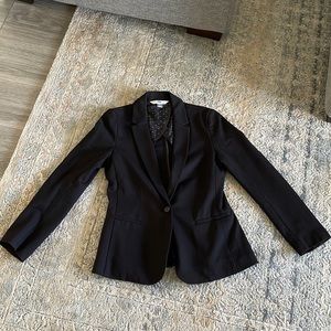 Old Navy women’s black blazer